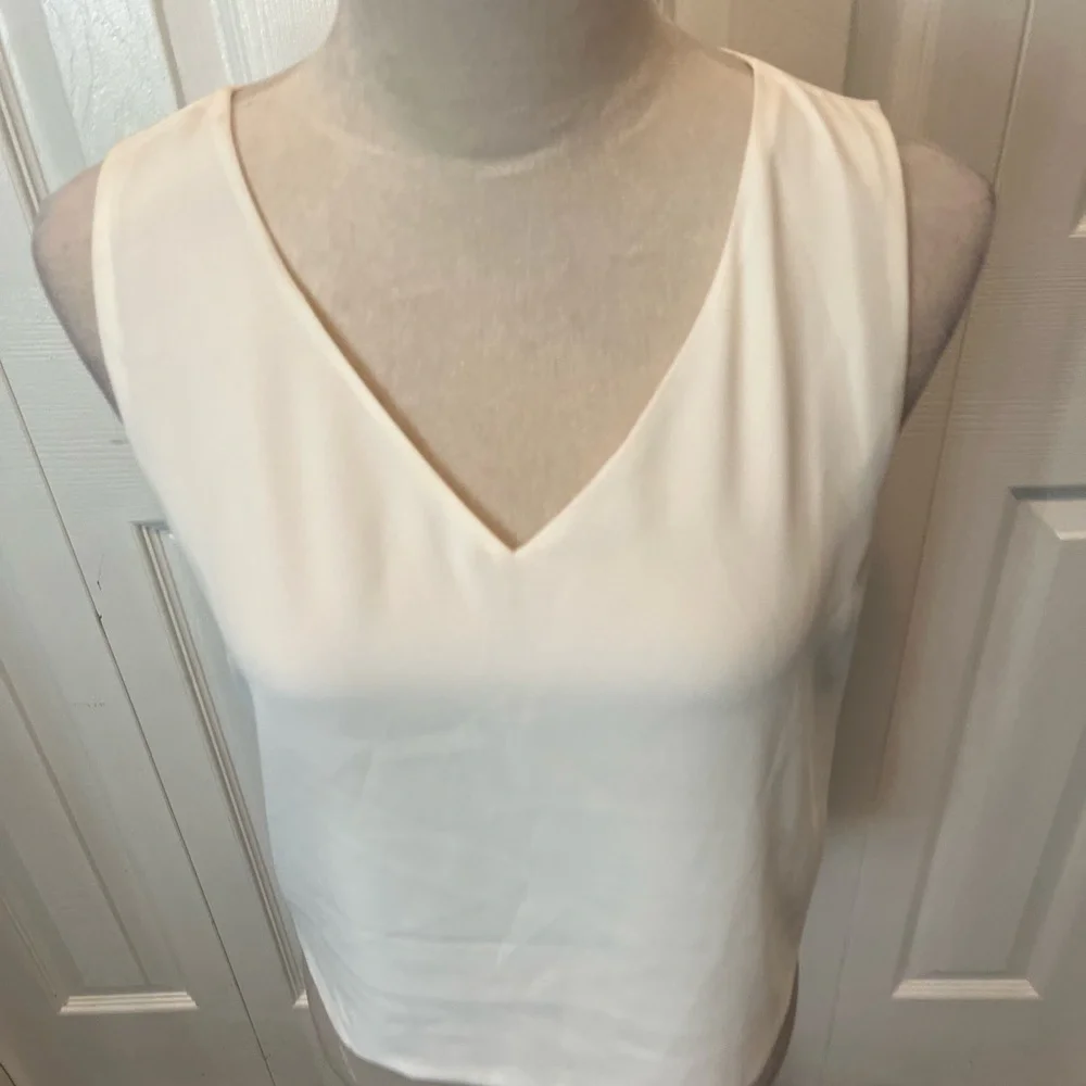 Babaton from Aritizia size S Elegant White Sleeveless Top - Picture 4 of 15